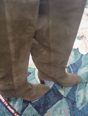 Zara Olive Knee-High Suede Heeled Boots